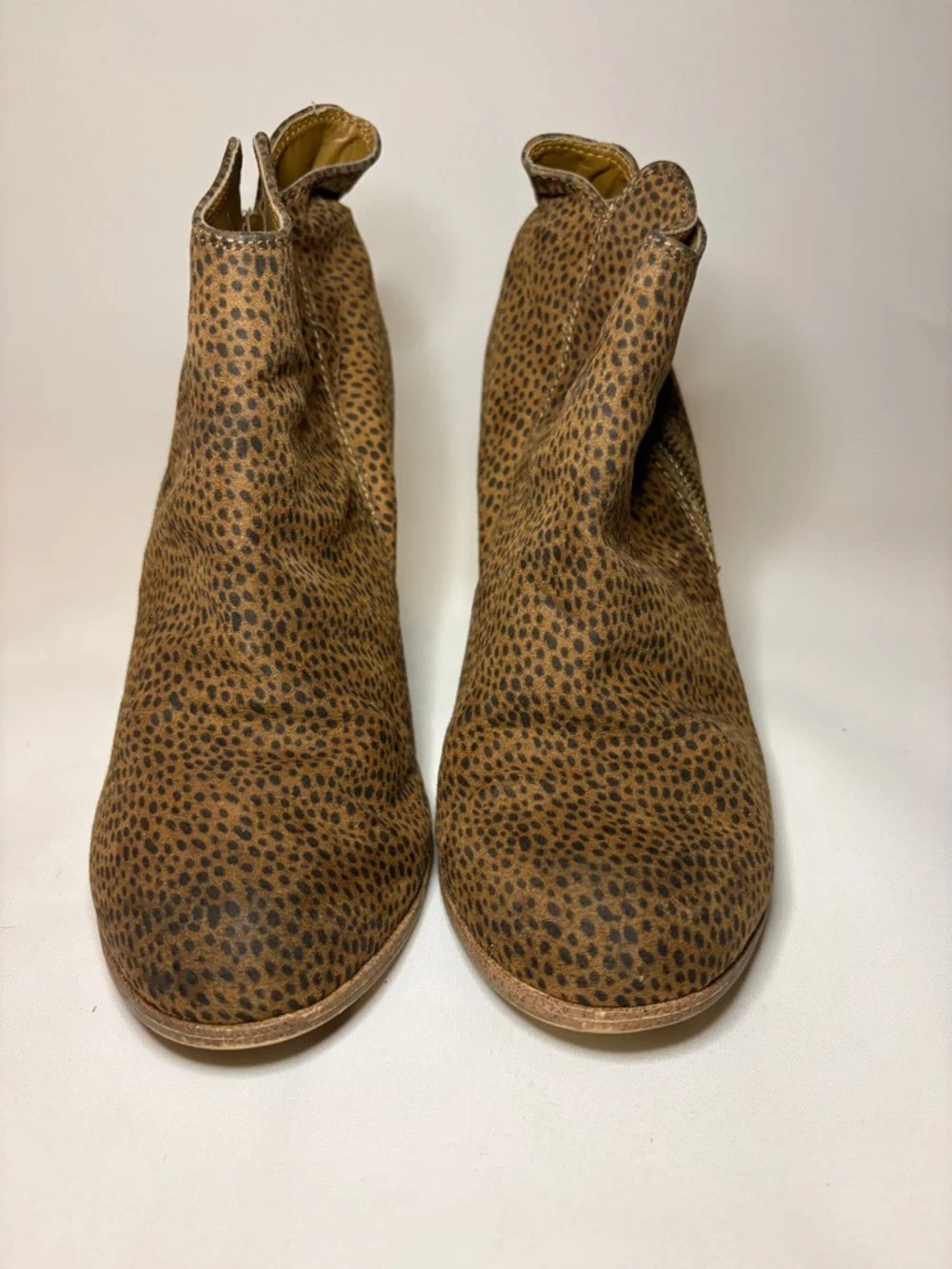 Michael Shannon Ginnie Leopard-Print Ankle Booties with‎ Gold Side Zip Size 7.5